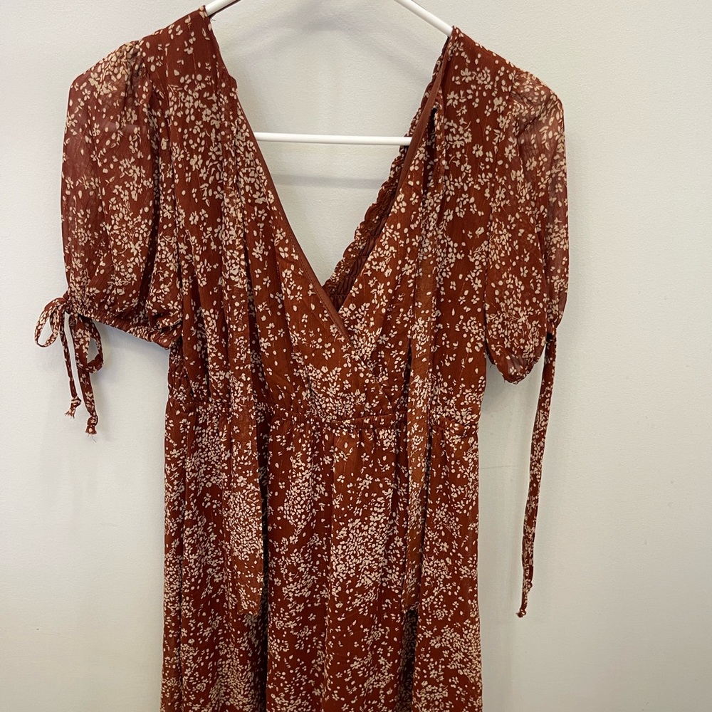 Short sleeve dress